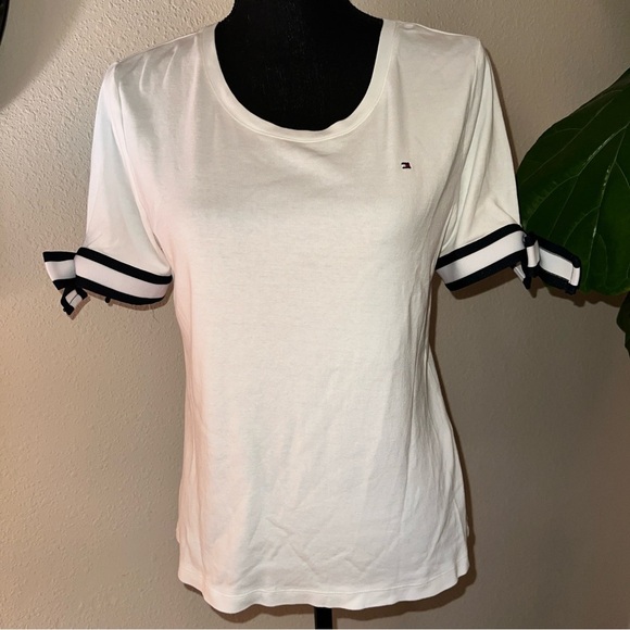 Tommy Hilfiger Women’s 100% White Cotton Navy Blue Tie Accent at Each Sleeve L - Picture 2 of 16